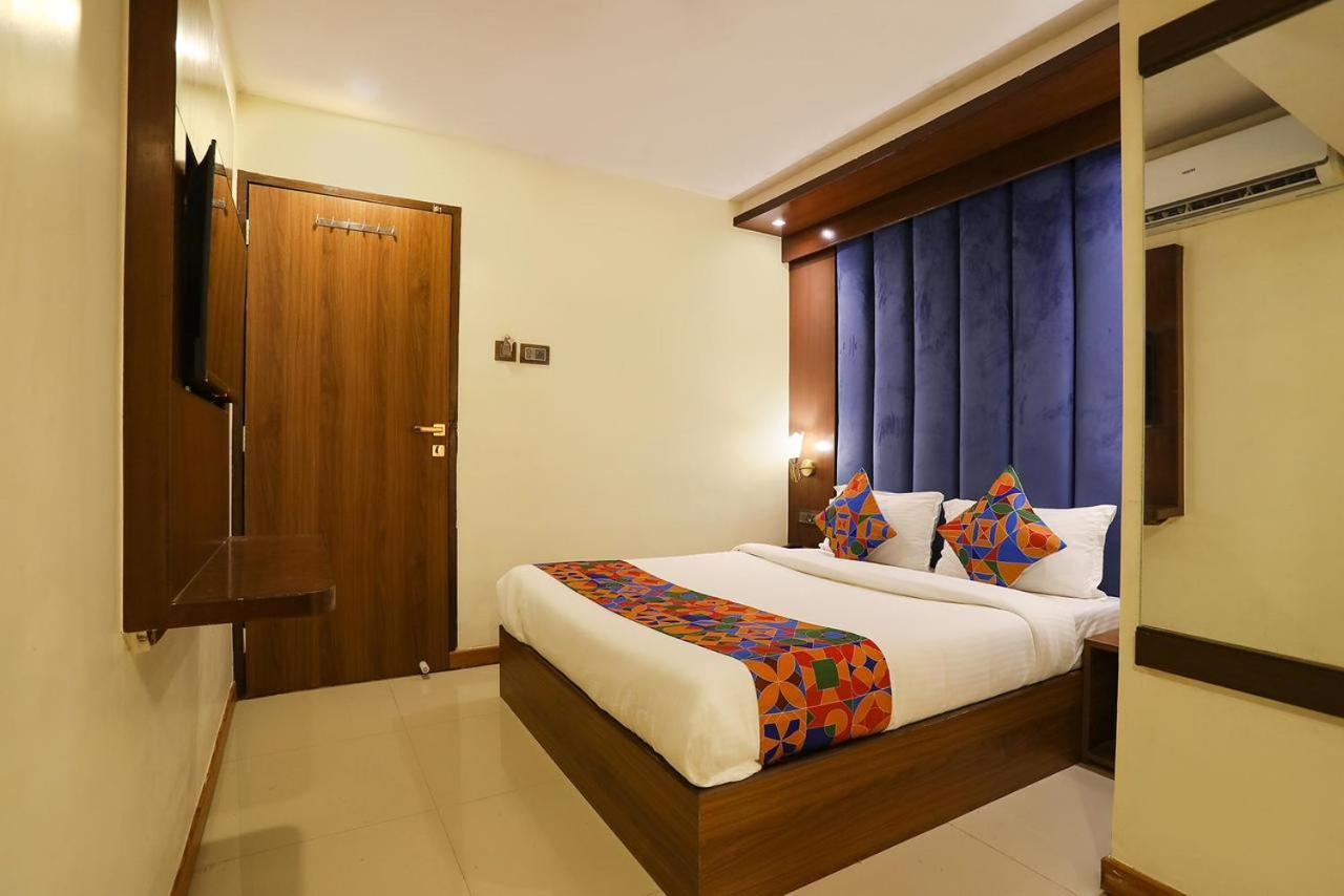 Hotel Rio Bombay Esterno foto