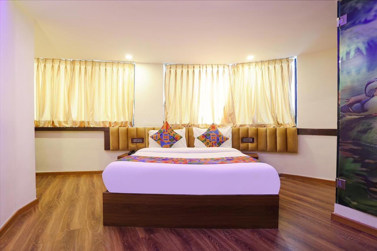 Hotel Rio Bombay Esterno foto